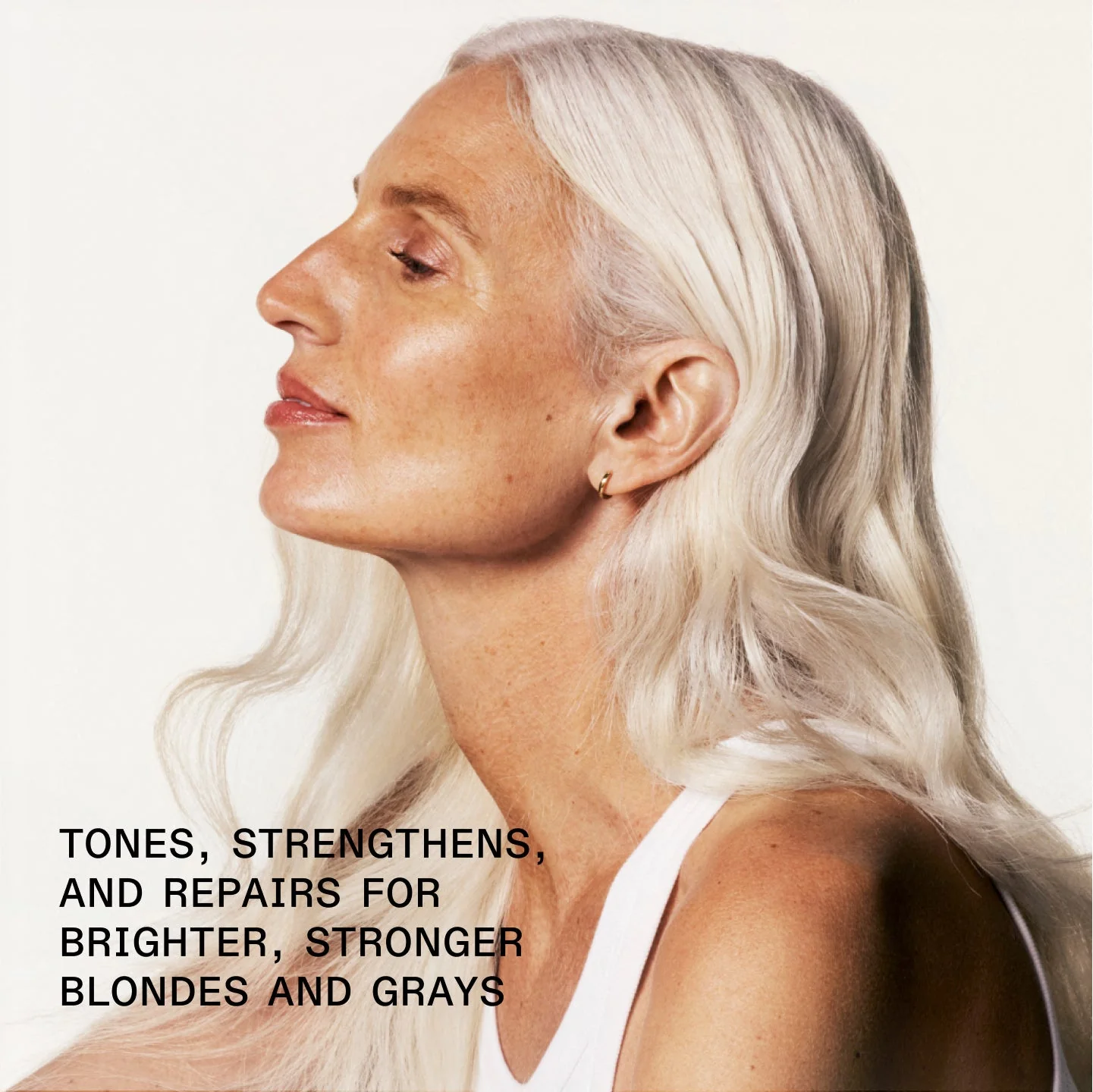 Nº.4P BLONDE ENHANCER™ TONING SHAMPOO FORMATO DA LITRO - Image 3